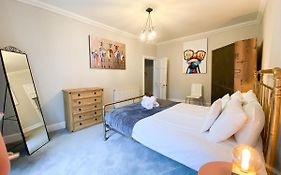 Rose Street'S Hidden Treasure- 2Bed Newly Refurbished Apt