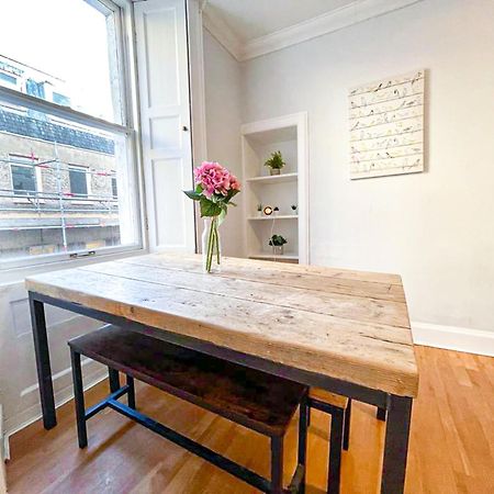Rose Street'S Hidden Treasure- 2Bed Newly Refurbished Apt Edinburgh Exterior photo